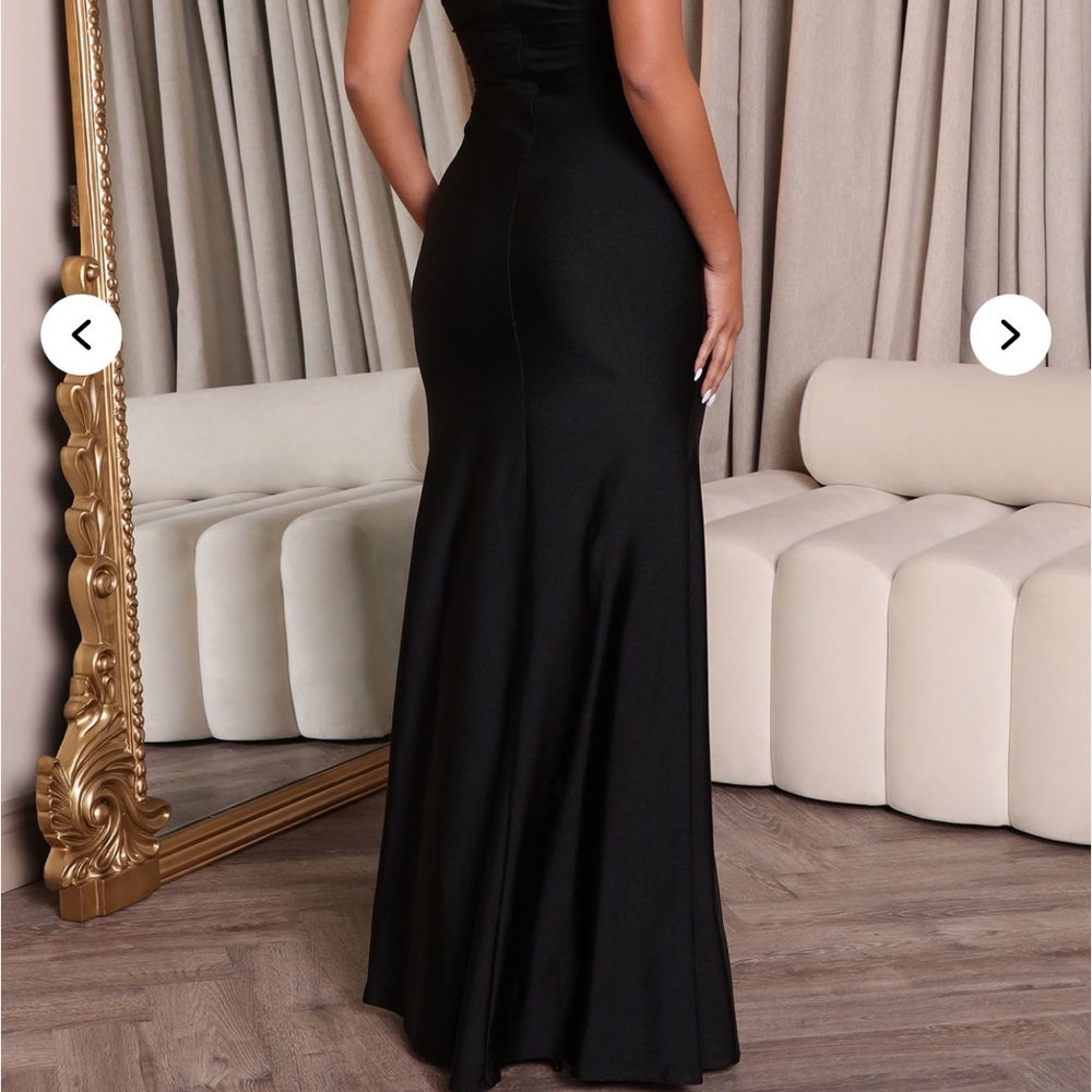Black off shoulder maxi dress - Picture 6 of 6